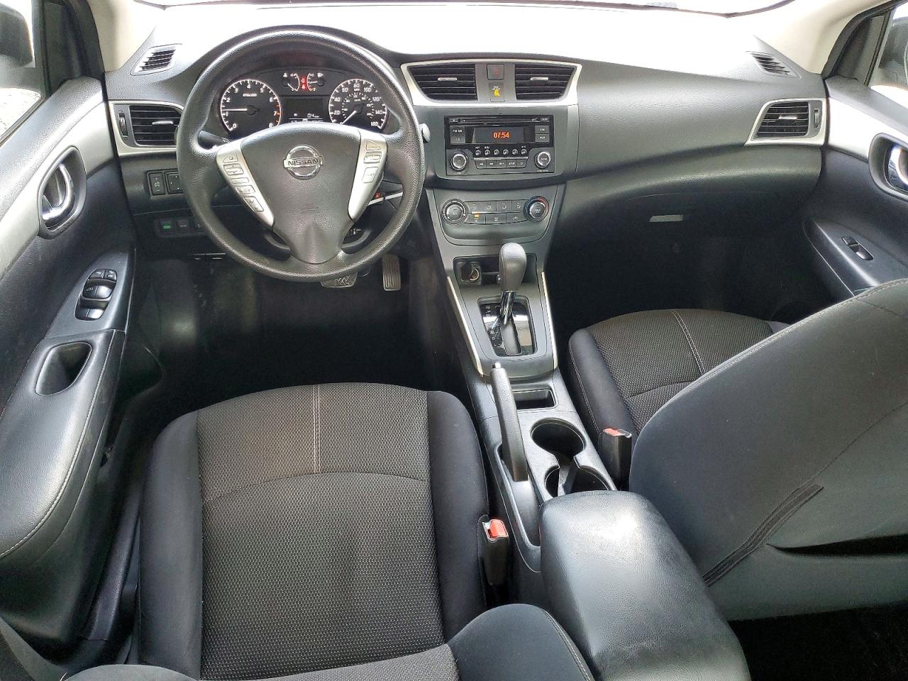 2016 NISSAN SENTRA S photo 8