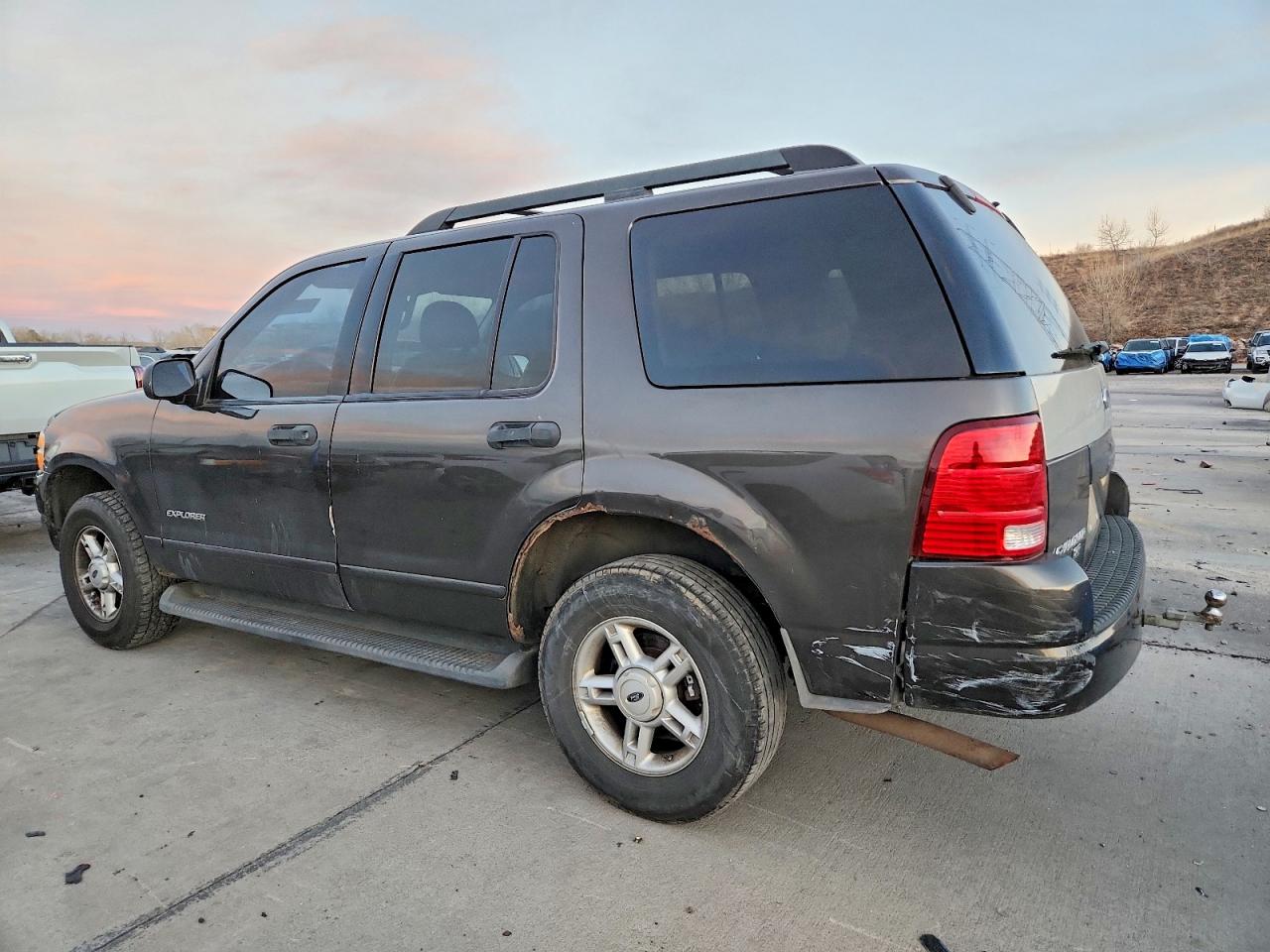 2005 FORD EXPLORER XLT photo 2