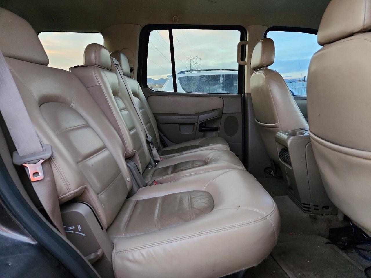 2005 FORD EXPLORER XLT photo 11