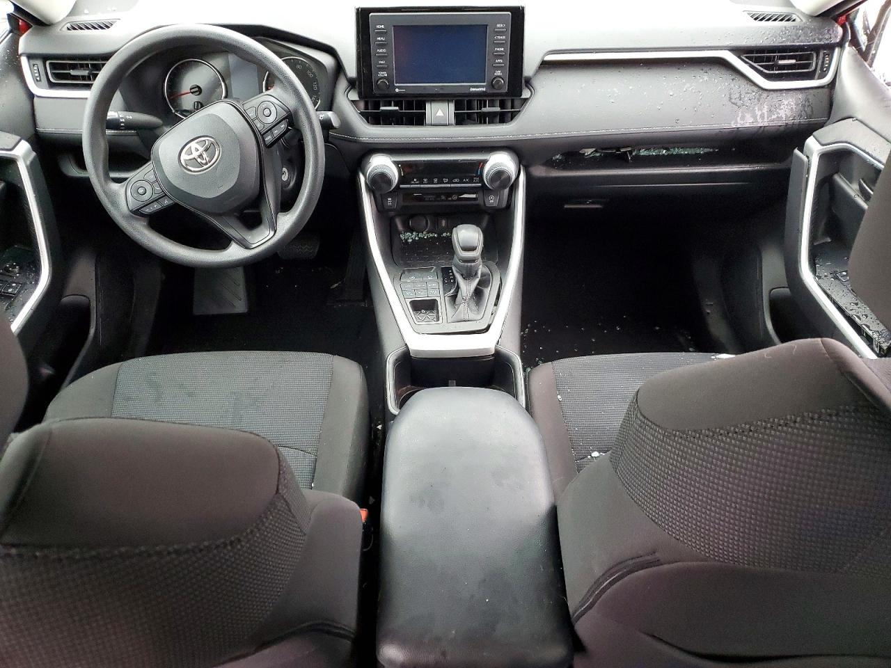 2022 TOYOTA RAV4 LE photo 8