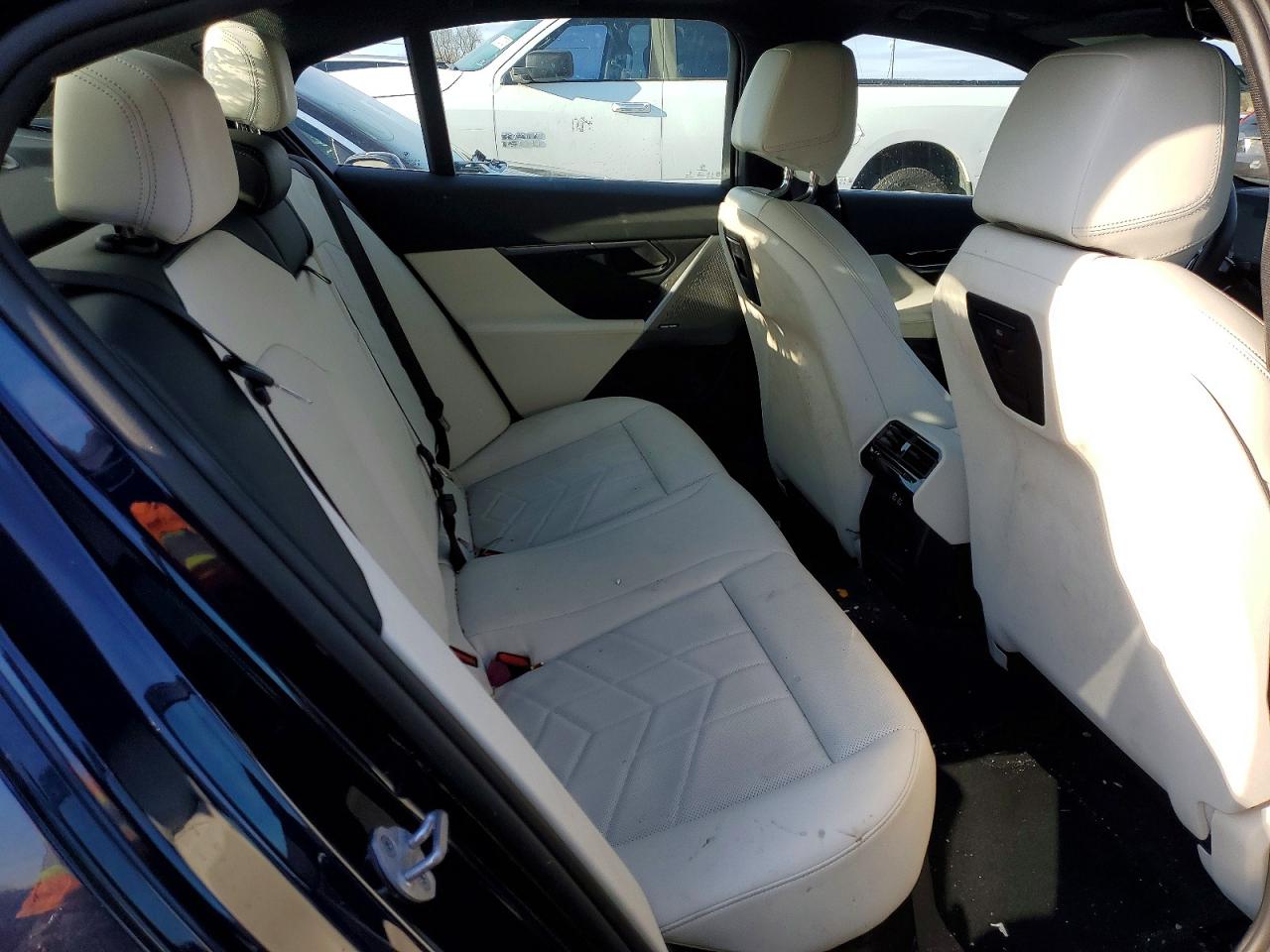 2024 BMW 530 XI photo 10