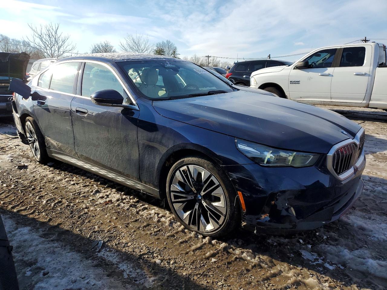2024 BMW 530 XI photo 4
