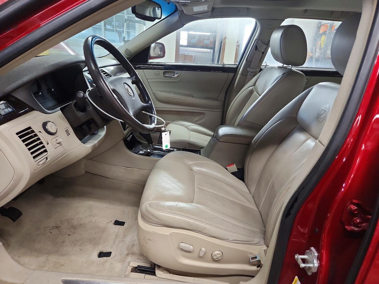 2008 CADILLAC DTS photo 7
