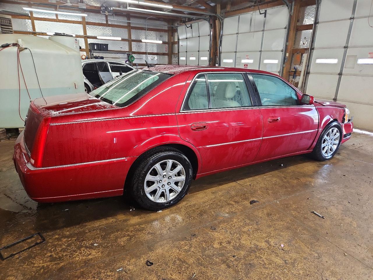 2008 CADILLAC DTS photo 3