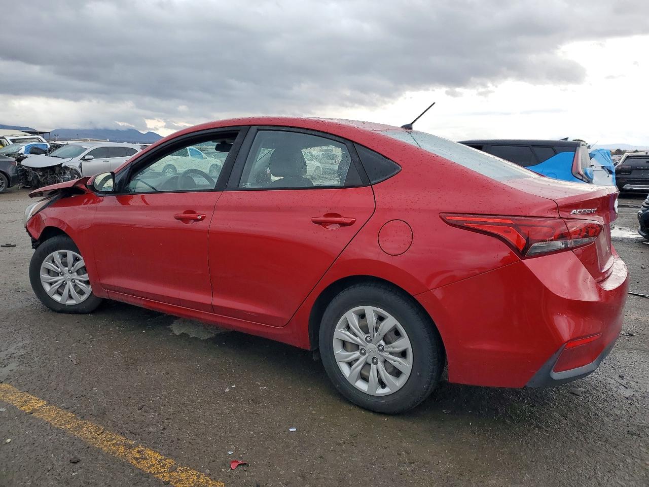 2019 HYUNDAI ACCENT SE photo 2