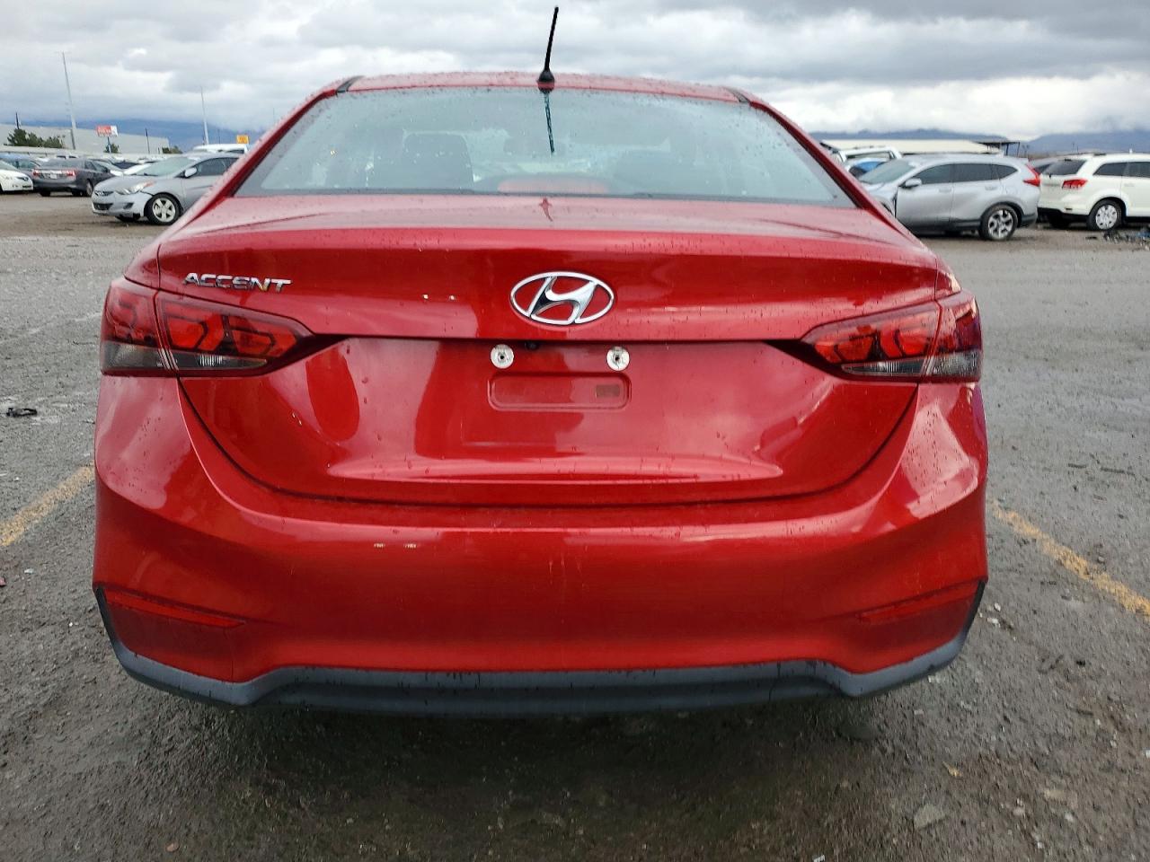 2019 HYUNDAI ACCENT SE photo 6