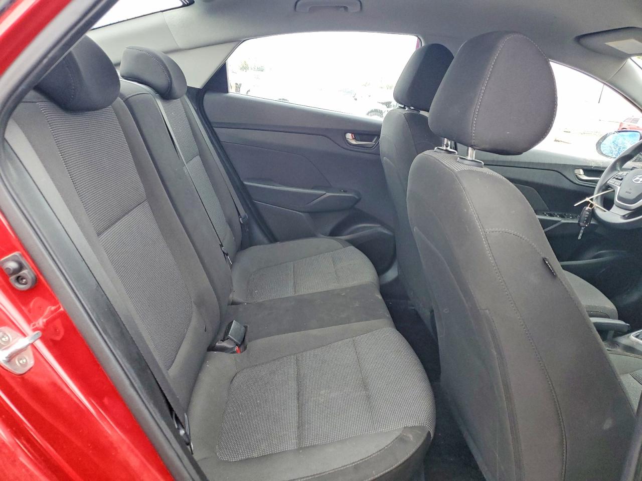 2019 HYUNDAI ACCENT SE photo 10