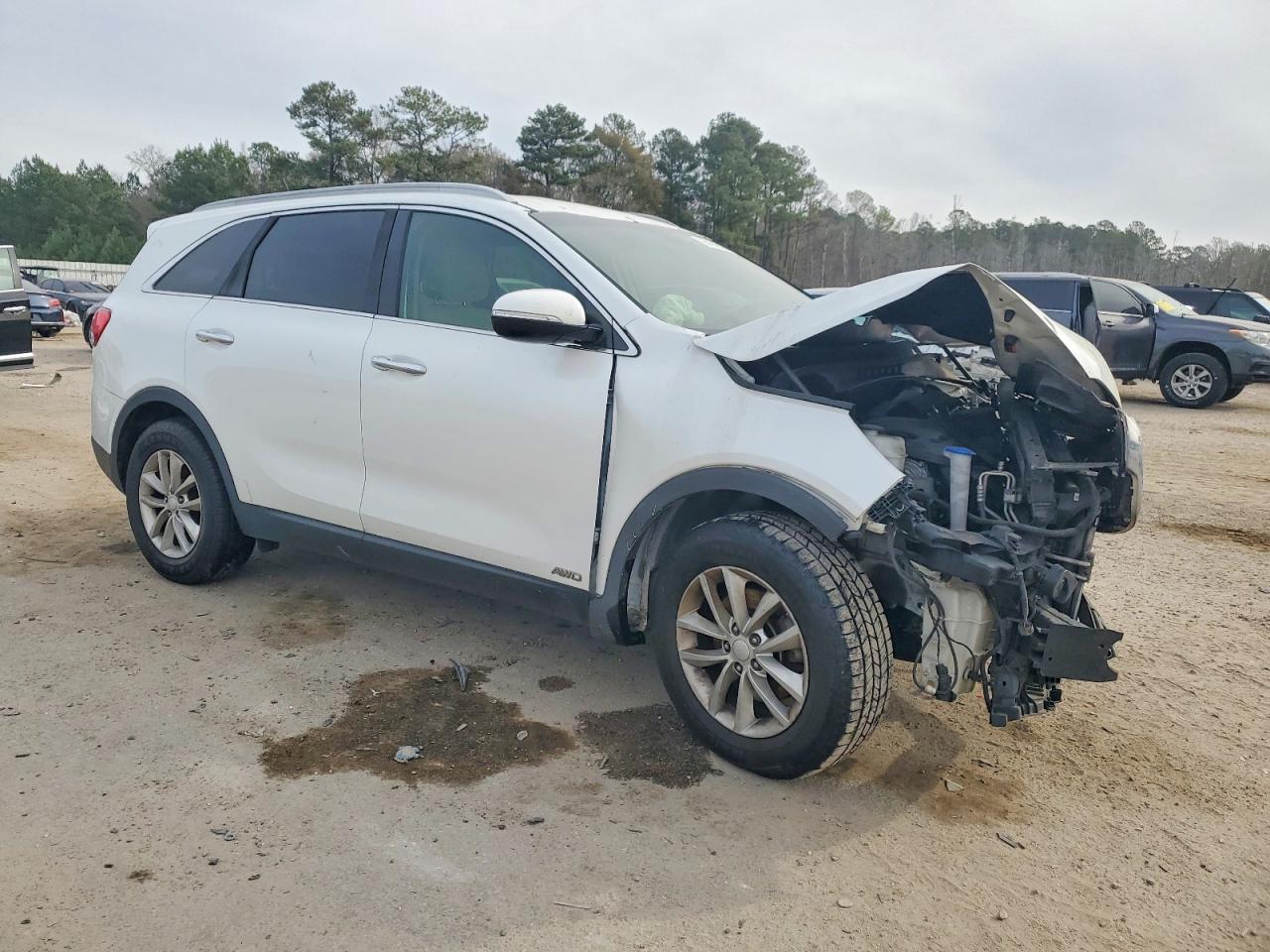 2016 KIA SORENTO LX photo 4
