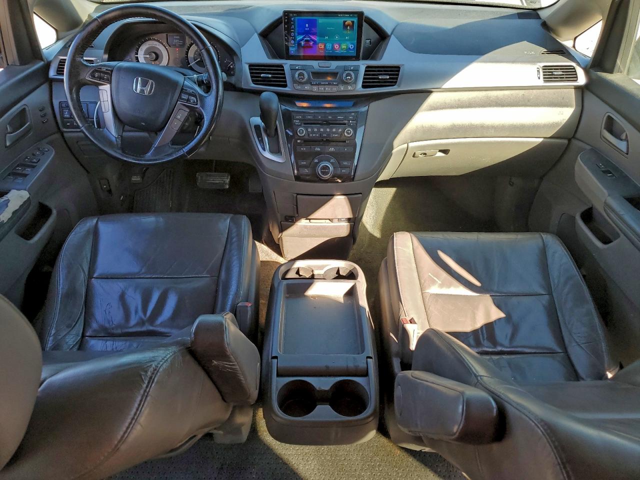 2012 HONDA ODYSSEY TOURING photo 8