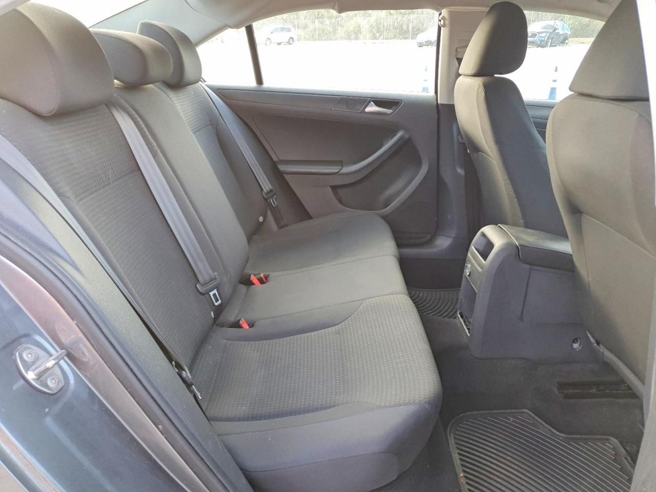 2015 VOLKSWAGEN JETTA BASE photo 10