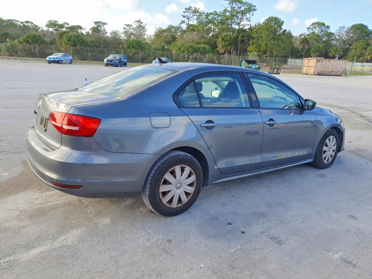 2015 VOLKSWAGEN JETTA BASE photo 3