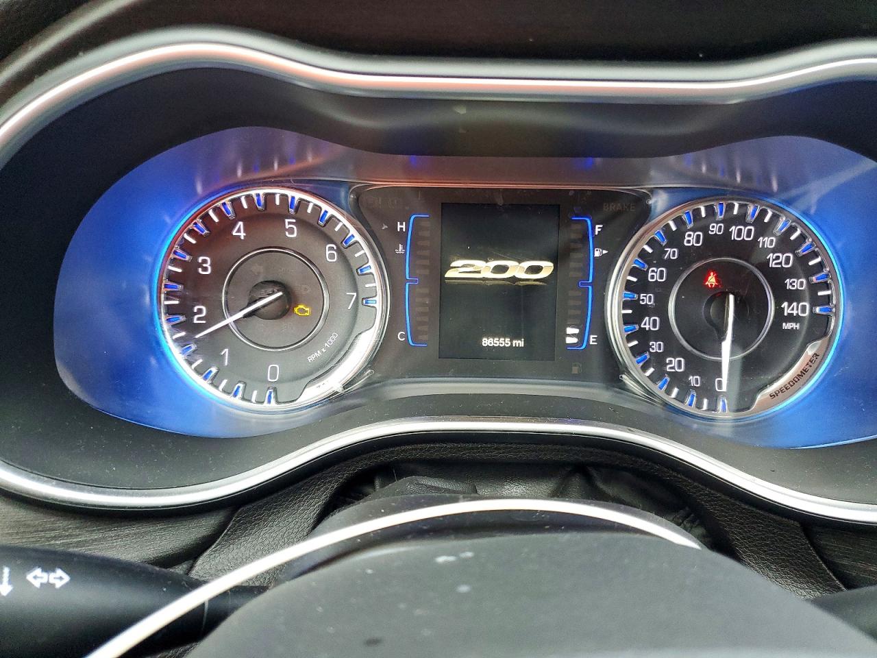 2016 CHRYSLER 200 LIMITED photo 9