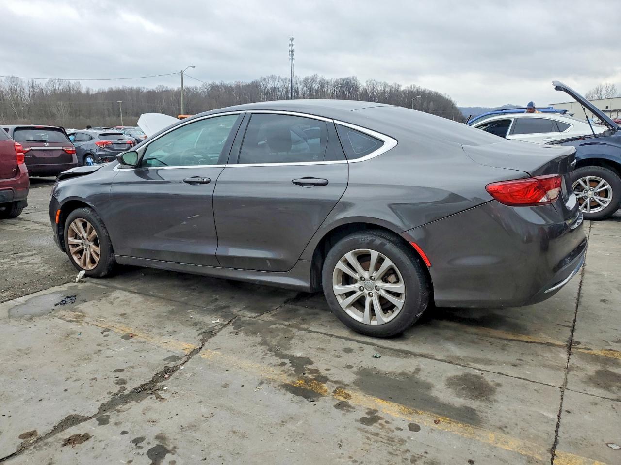 2016 CHRYSLER 200 LIMITED photo 2