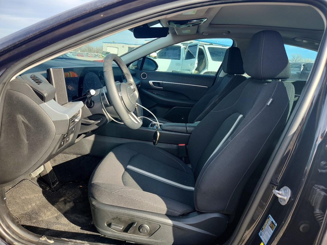 2024 HYUNDAI SONATA SEL photo 13
