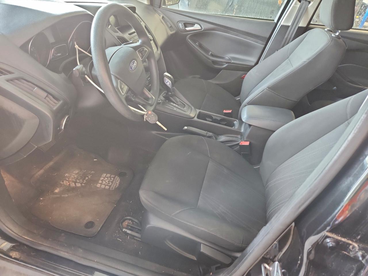 2015 FORD FOCUS SE photo 7