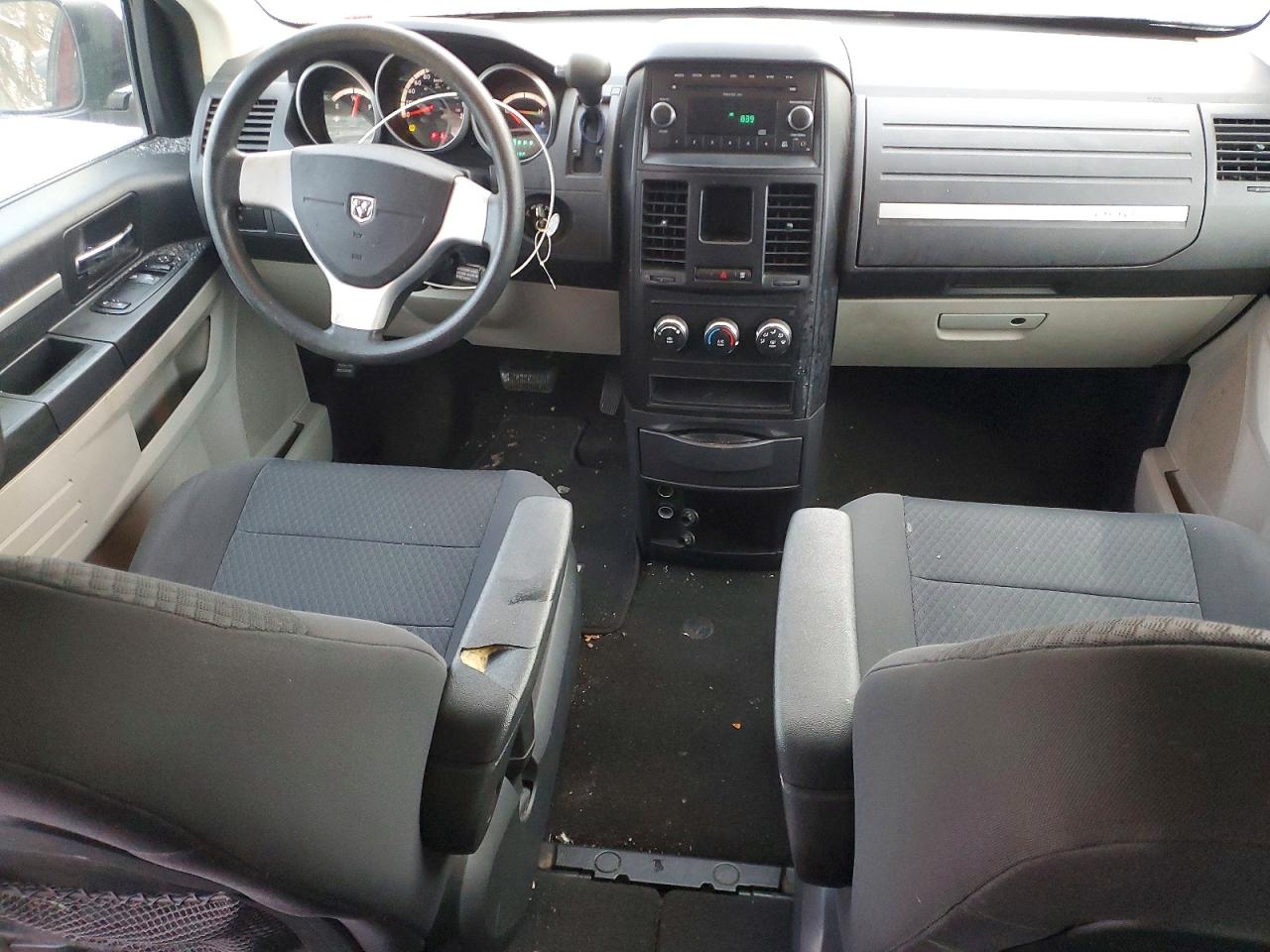 2010 DODGE GRAND CARAVAN SE photo 15
