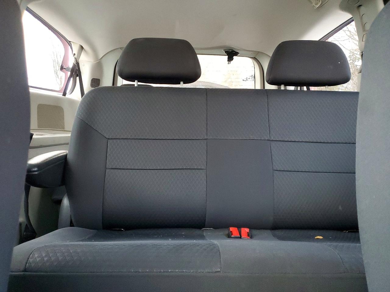 2010 DODGE GRAND CARAVAN SE photo 19