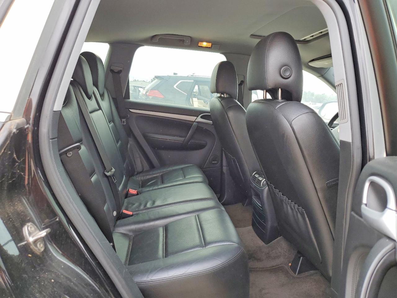 2006 PORSCHE CAYENNE S photo 21
