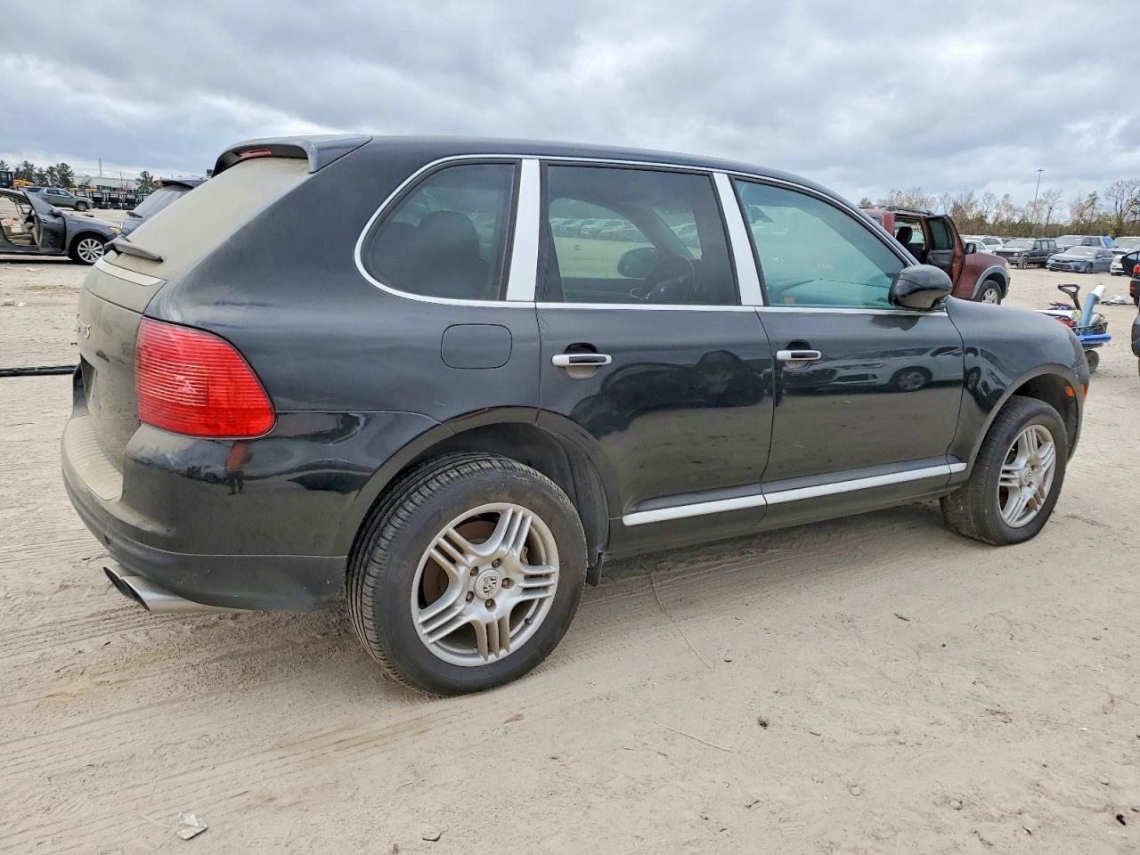 2006 PORSCHE CAYENNE S photo 5