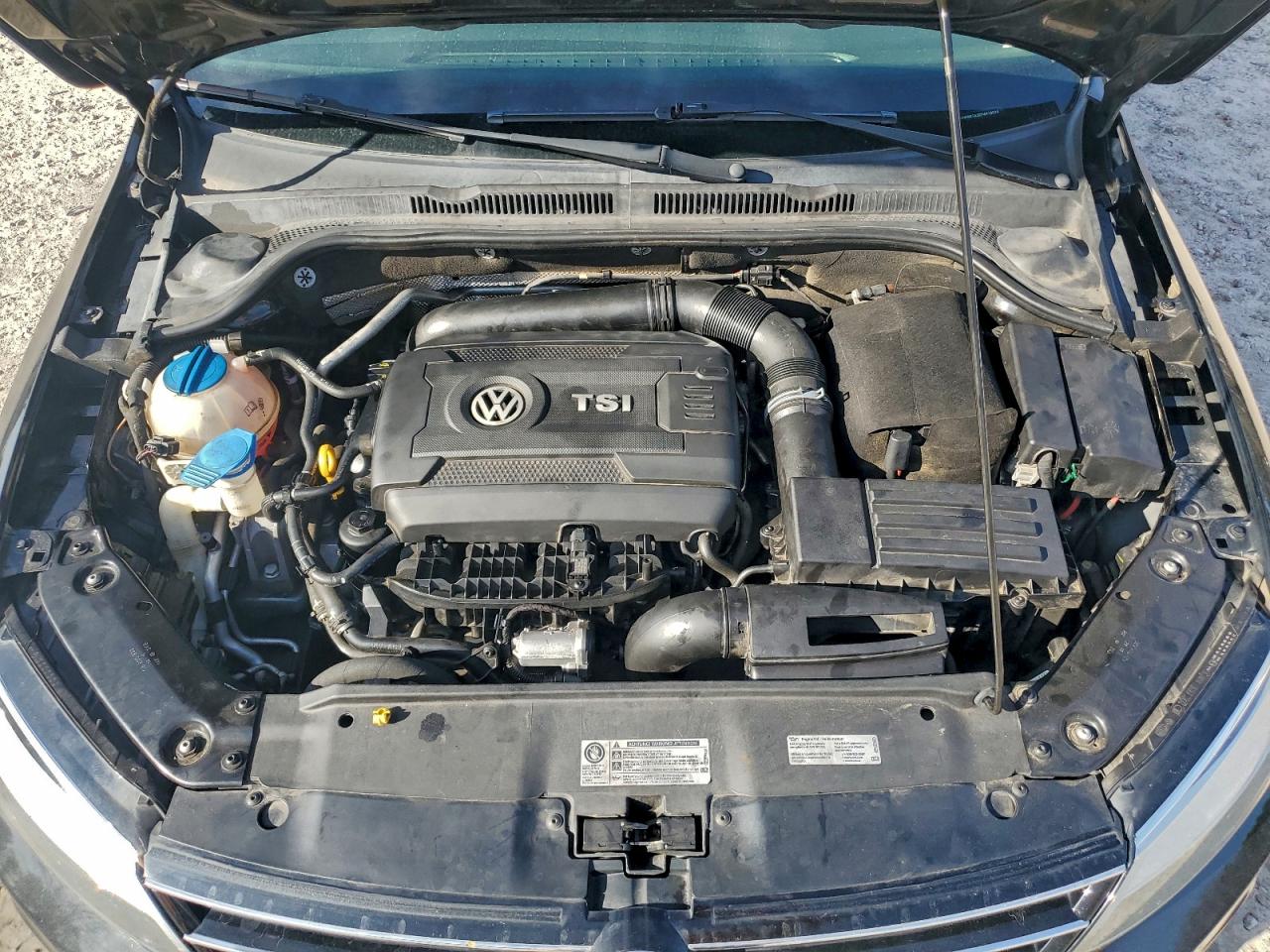 2015 VOLKSWAGEN JETTA SE photo 41