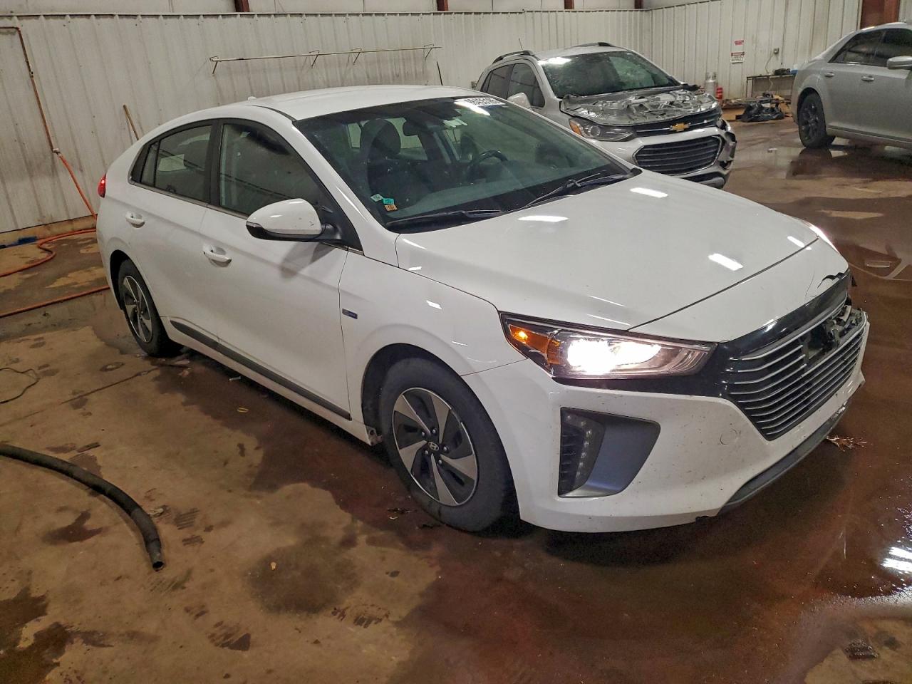 2019 HYUNDAI IONIQ SEL photo 4