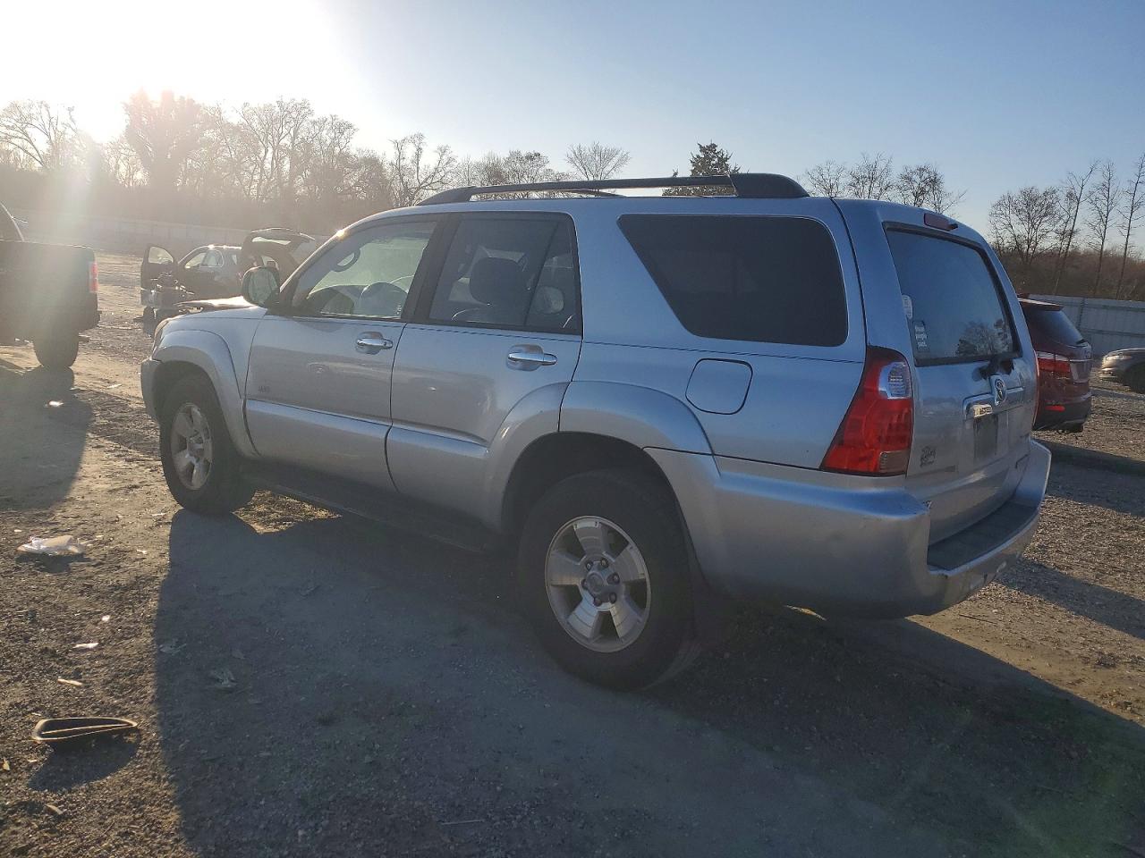 2006 TOYOTA 4RUNNER SR5 photo 2