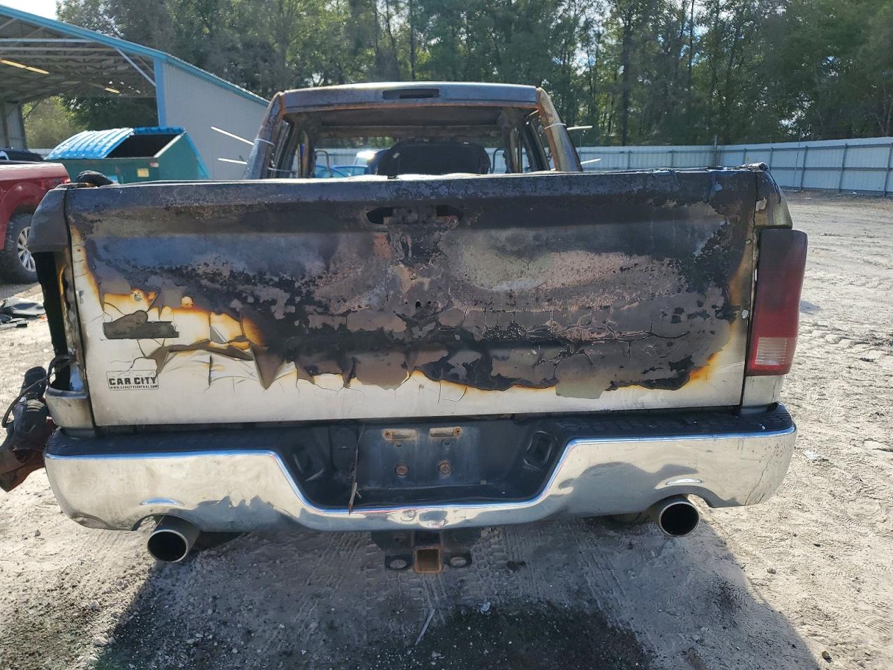 2016 RAM 1500 SLT photo 11