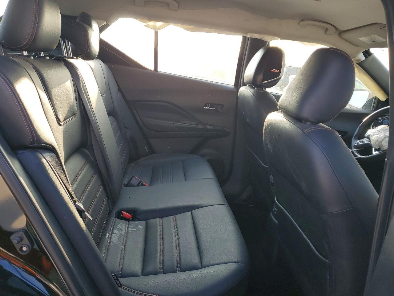 2020 NISSAN KICKS SR photo 31