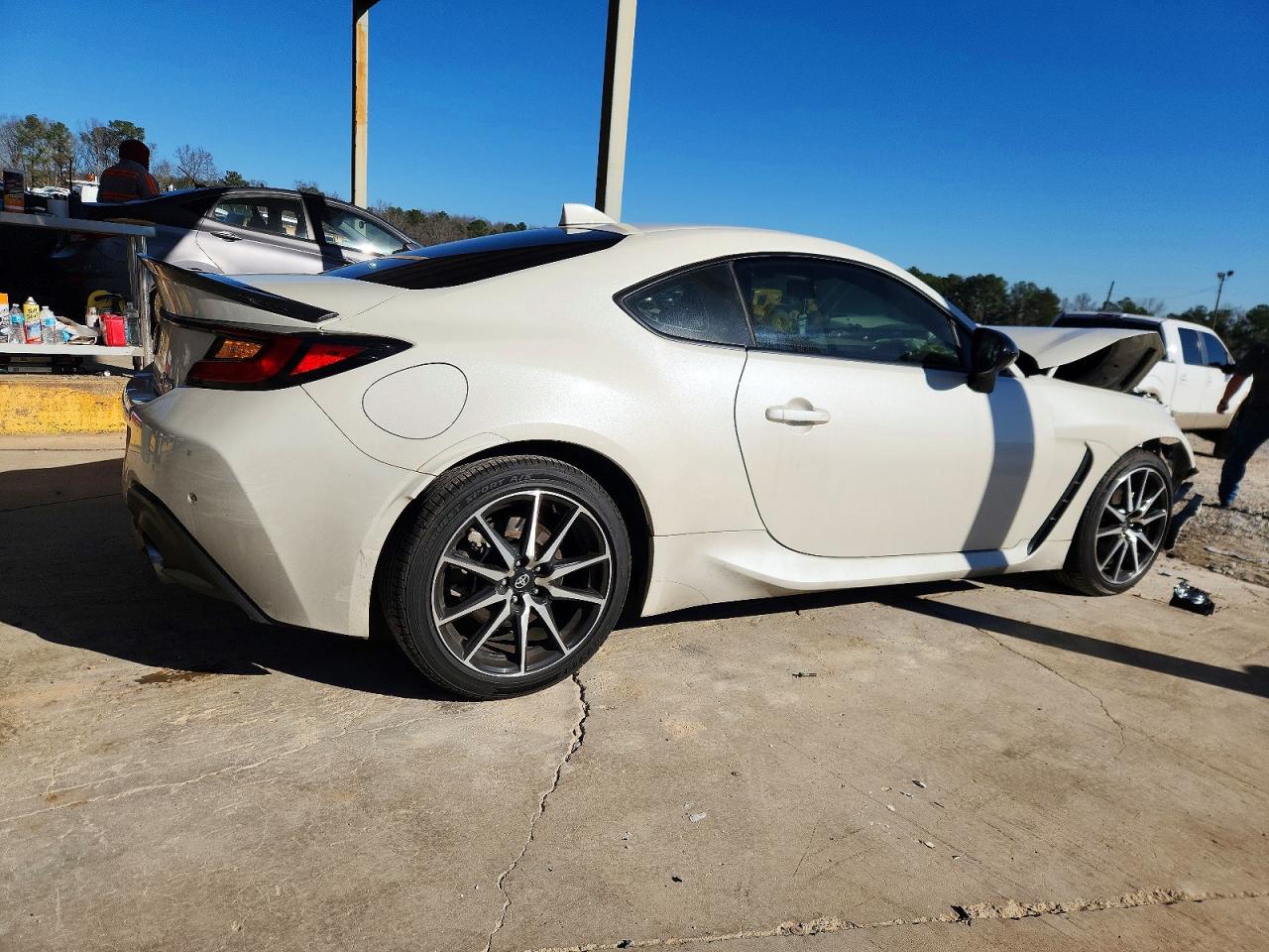 2023 TOYOTA GR 86 photo 3