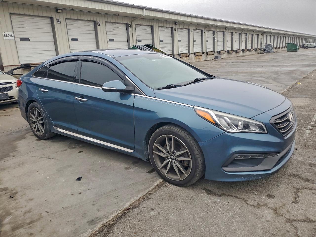 2015 HYUNDAI SONATA SPORT photo 4