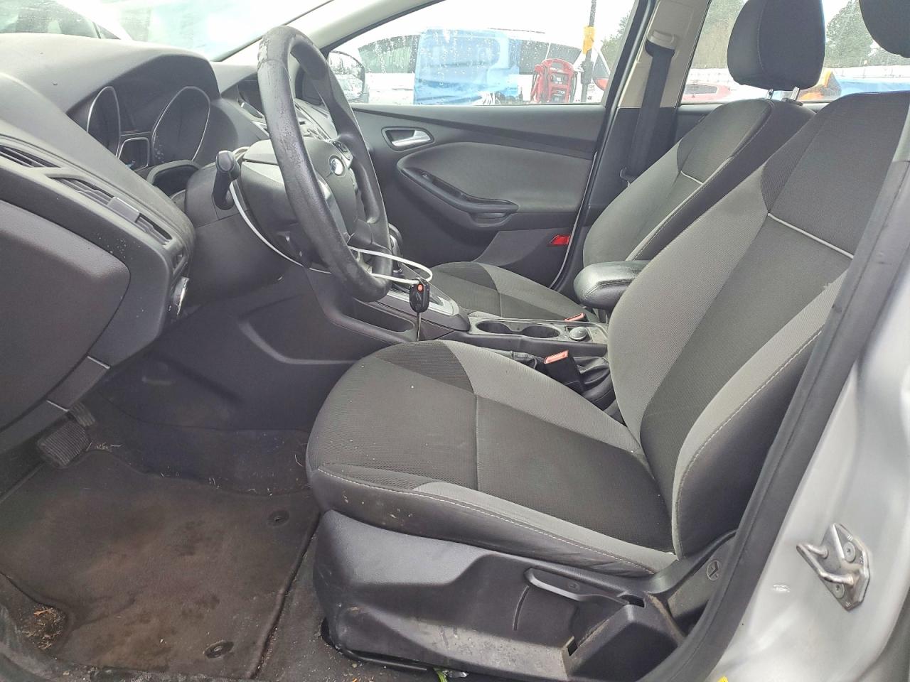 2014 FORD FOCUS SE photo 7