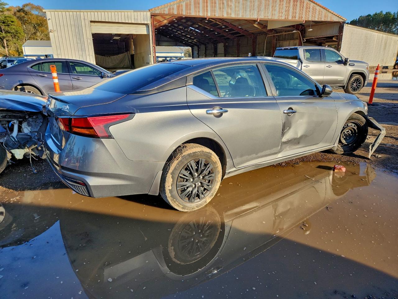 2019 NISSAN ALTIMA S photo 3