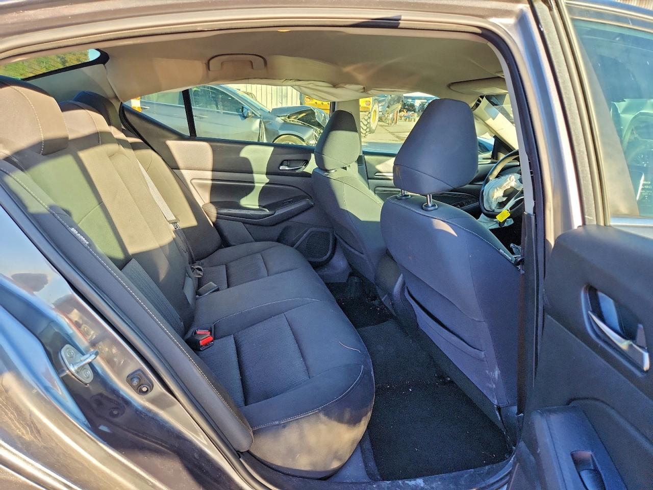 2019 NISSAN ALTIMA S photo 10