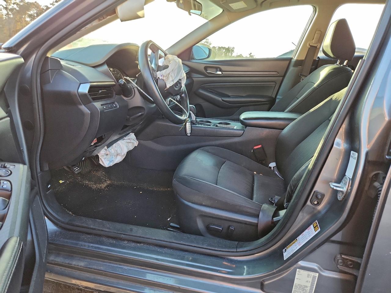 2019 NISSAN ALTIMA S photo 7