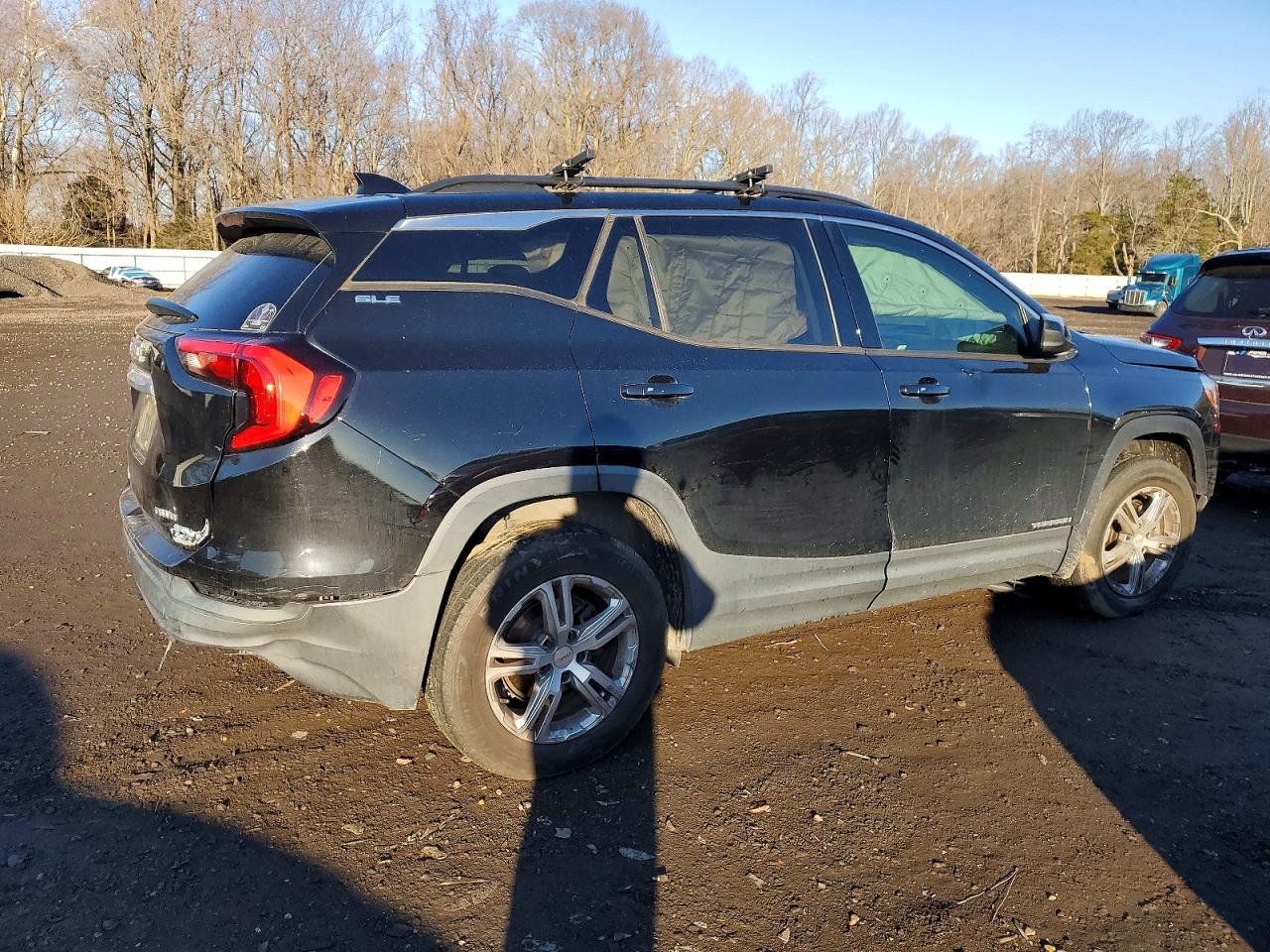 2018 GMC TERRAIN SLE photo 3