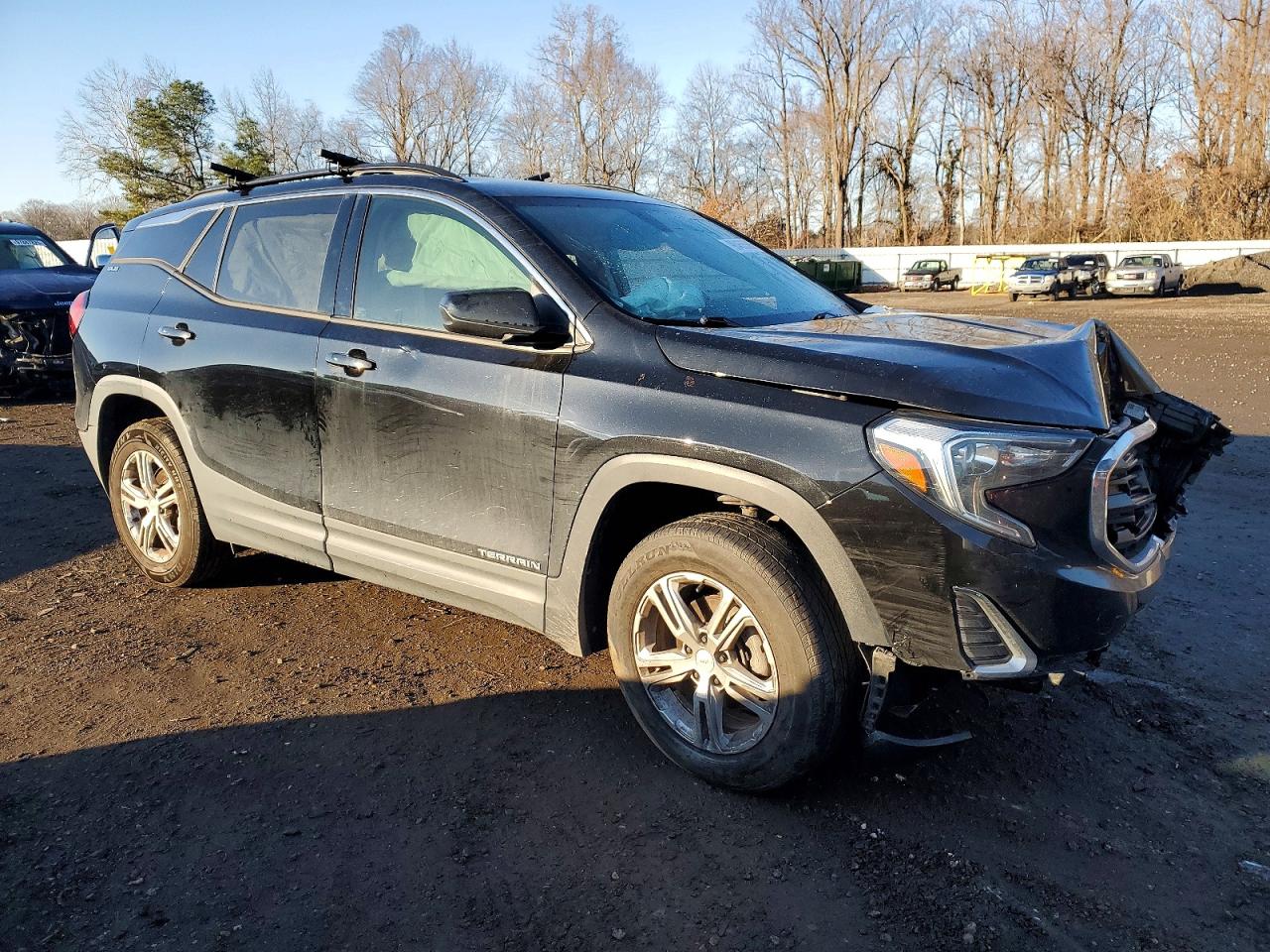 2018 GMC TERRAIN SLE photo 4