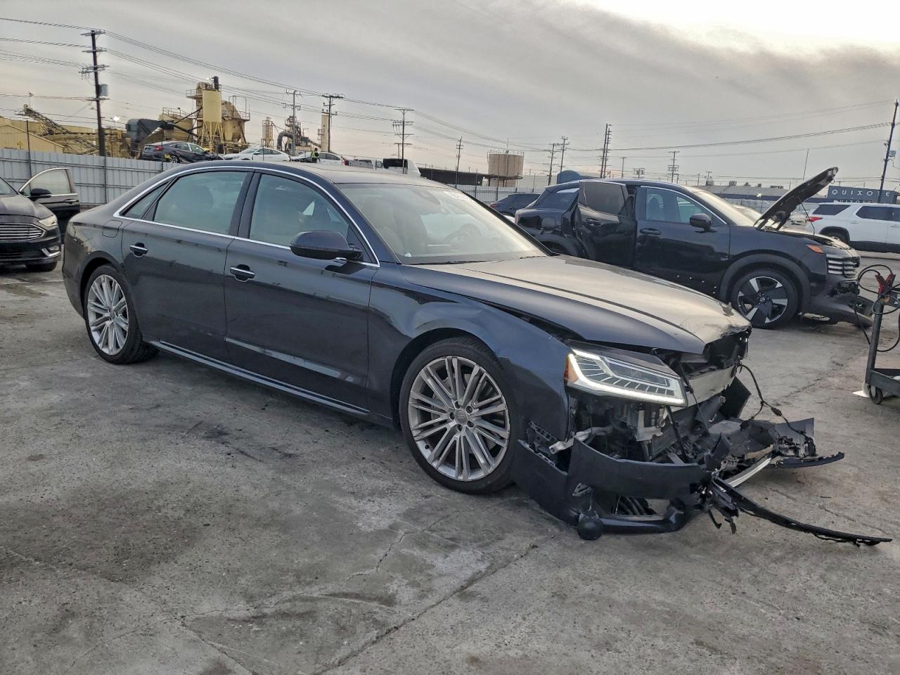 2017 AUDI A8 L QUATTRO photo 4