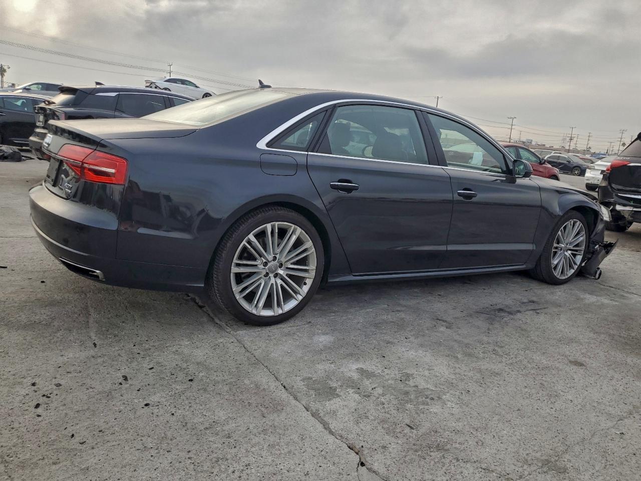2017 AUDI A8 L QUATTRO photo 3