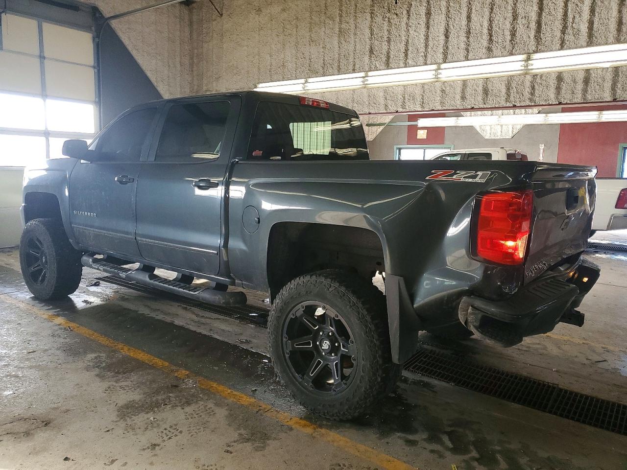 2017 CHEVROLET SILVERADO K1500 LT photo 3