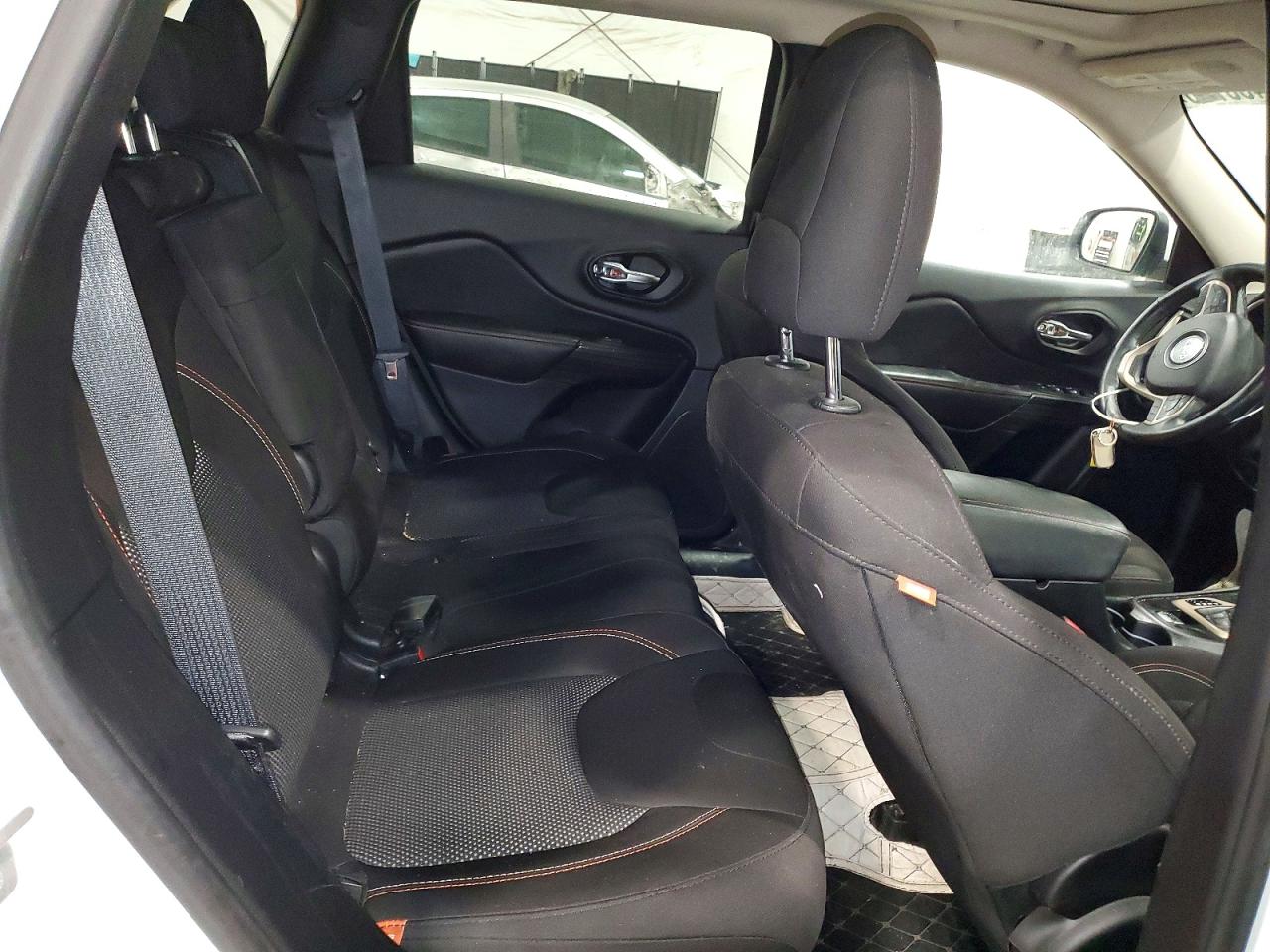 2017 JEEP CHEROKEE LATITUDE photo 21