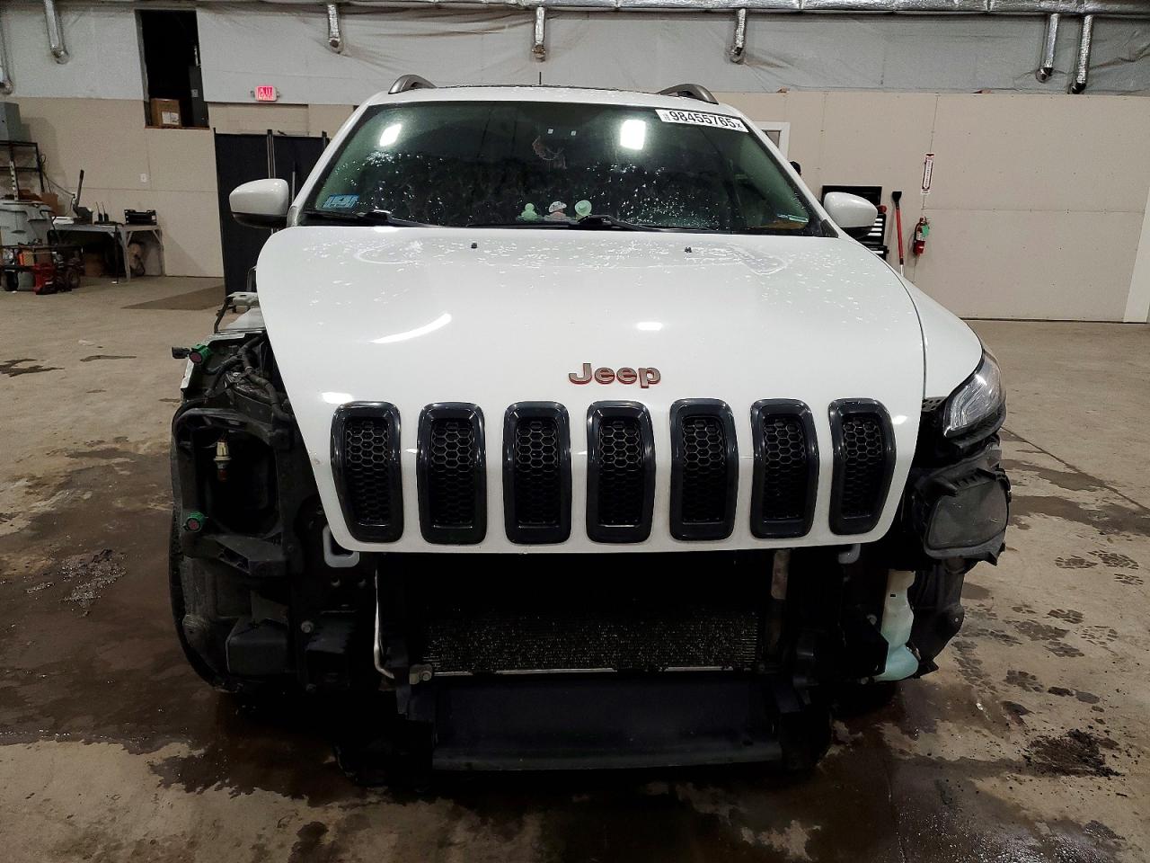 2017 JEEP CHEROKEE LATITUDE photo 9