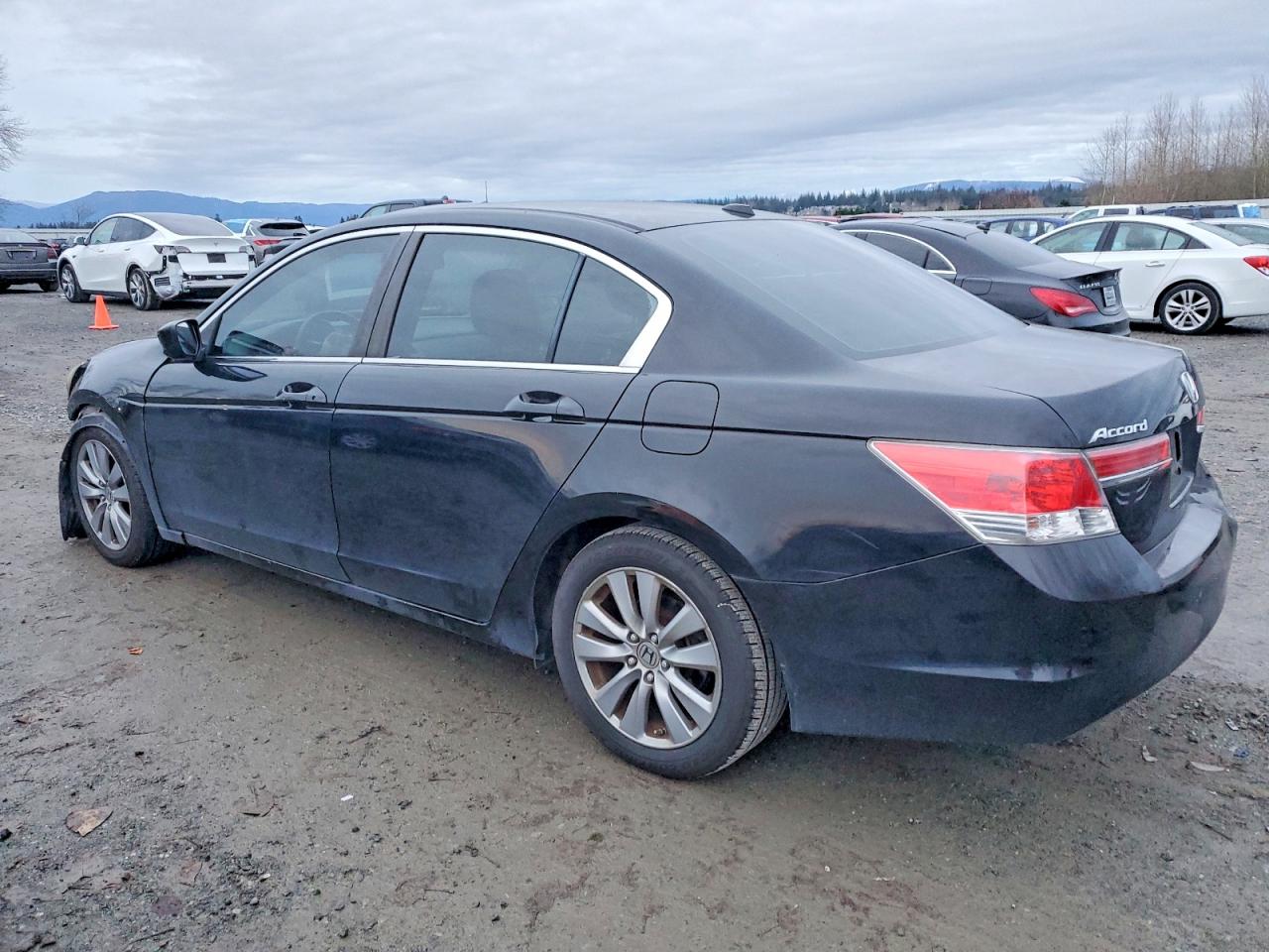 2011 HONDA ACCORD EXL photo 2