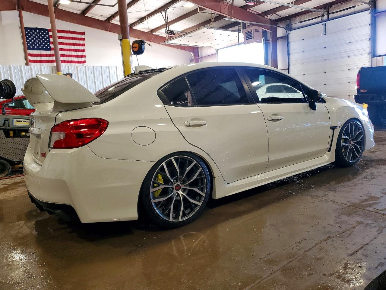2019 SUBARU WRX STI photo 3