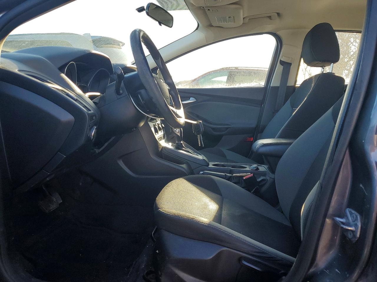 2014 FORD FOCUS SE photo 7