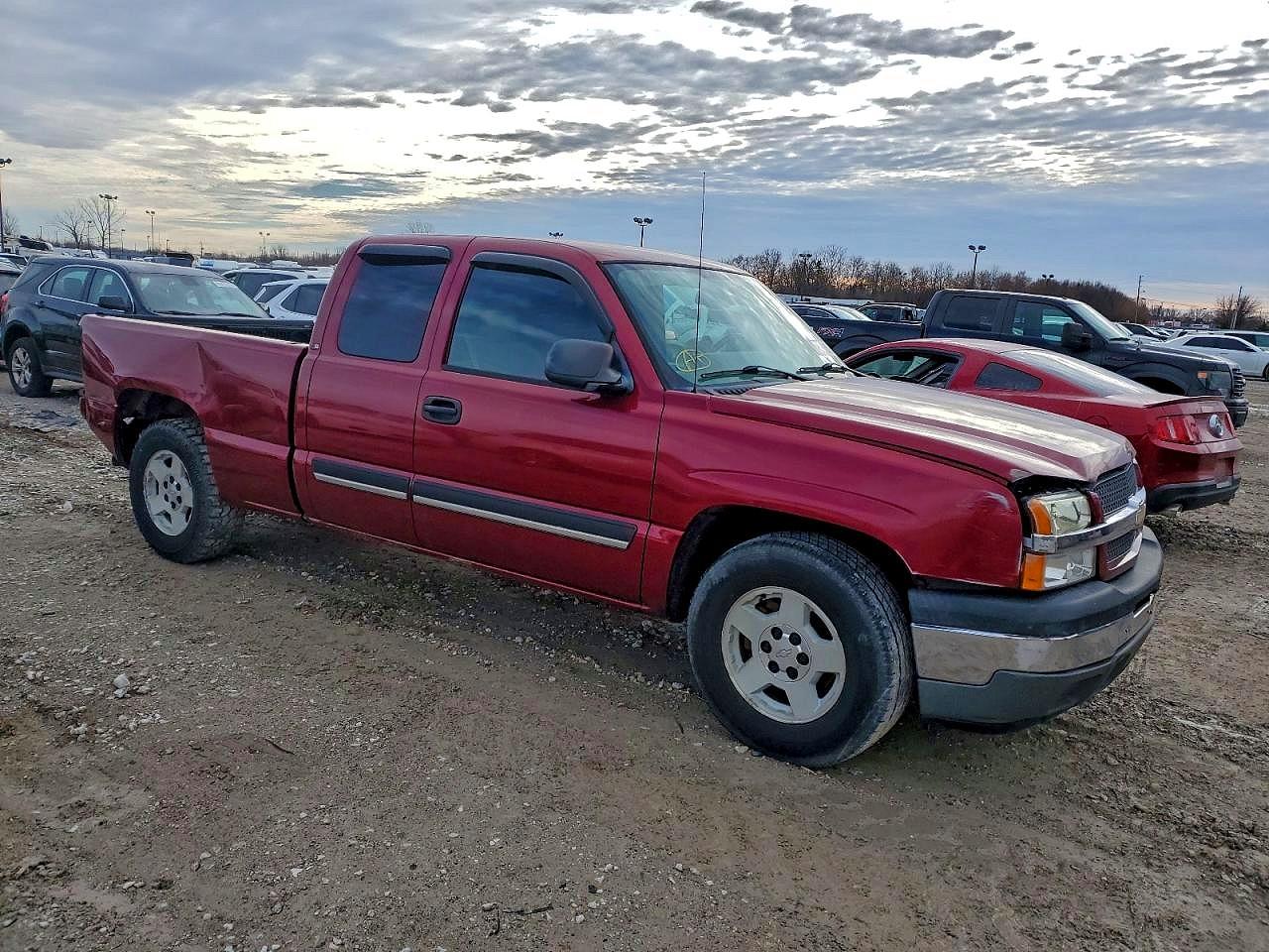 2005 CHEVROLET SILVERADO C1500 photo 4