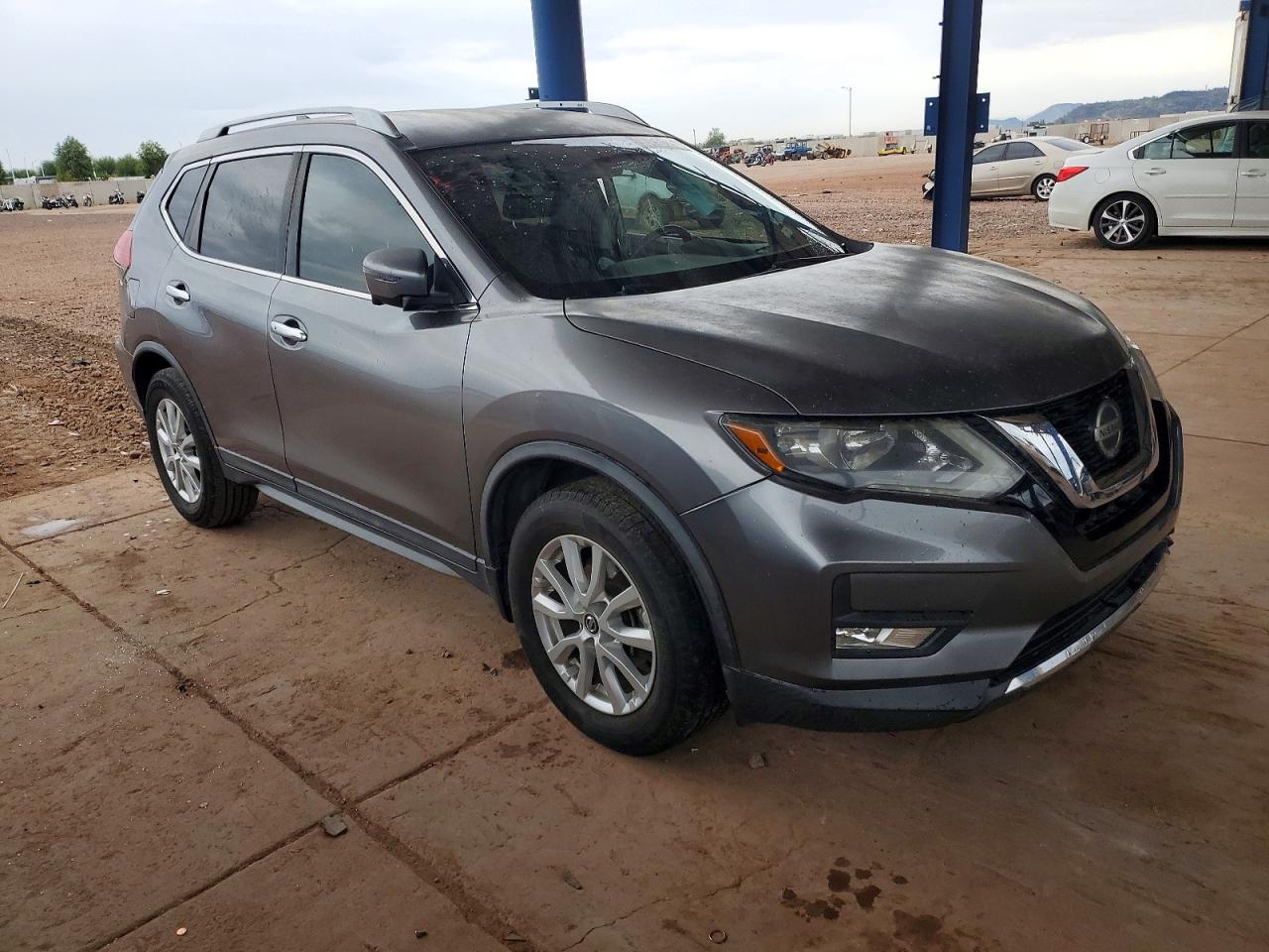 2018 NISSAN ROGUE S photo 4