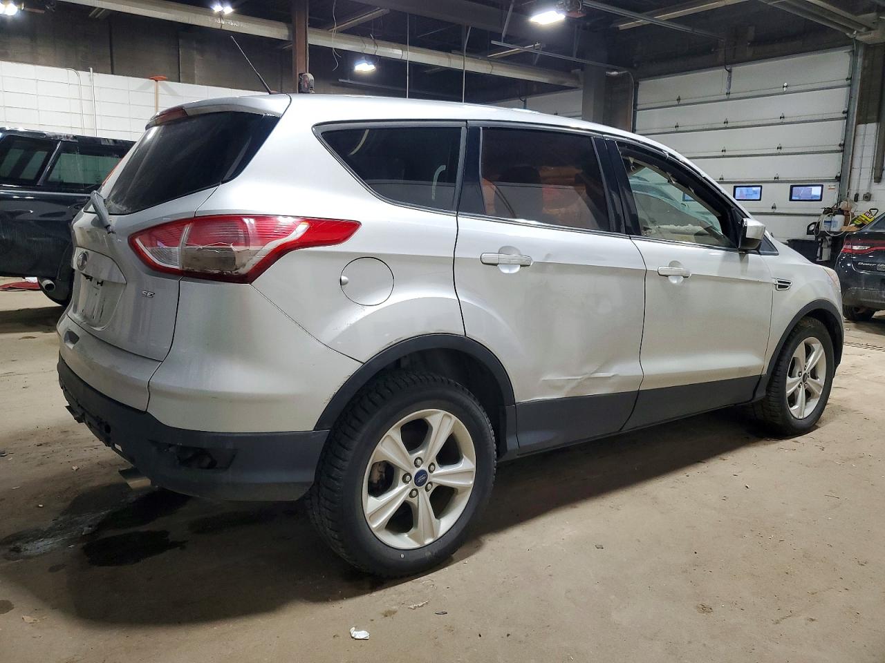 2015 FORD ESCAPE SE photo 5