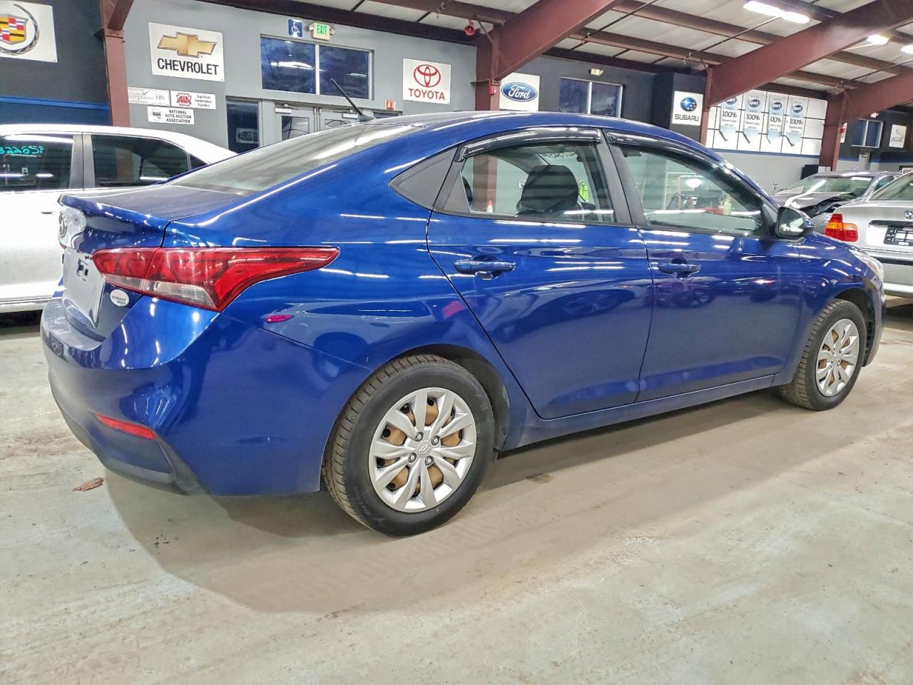 2019 HYUNDAI ACCENT SE photo 3