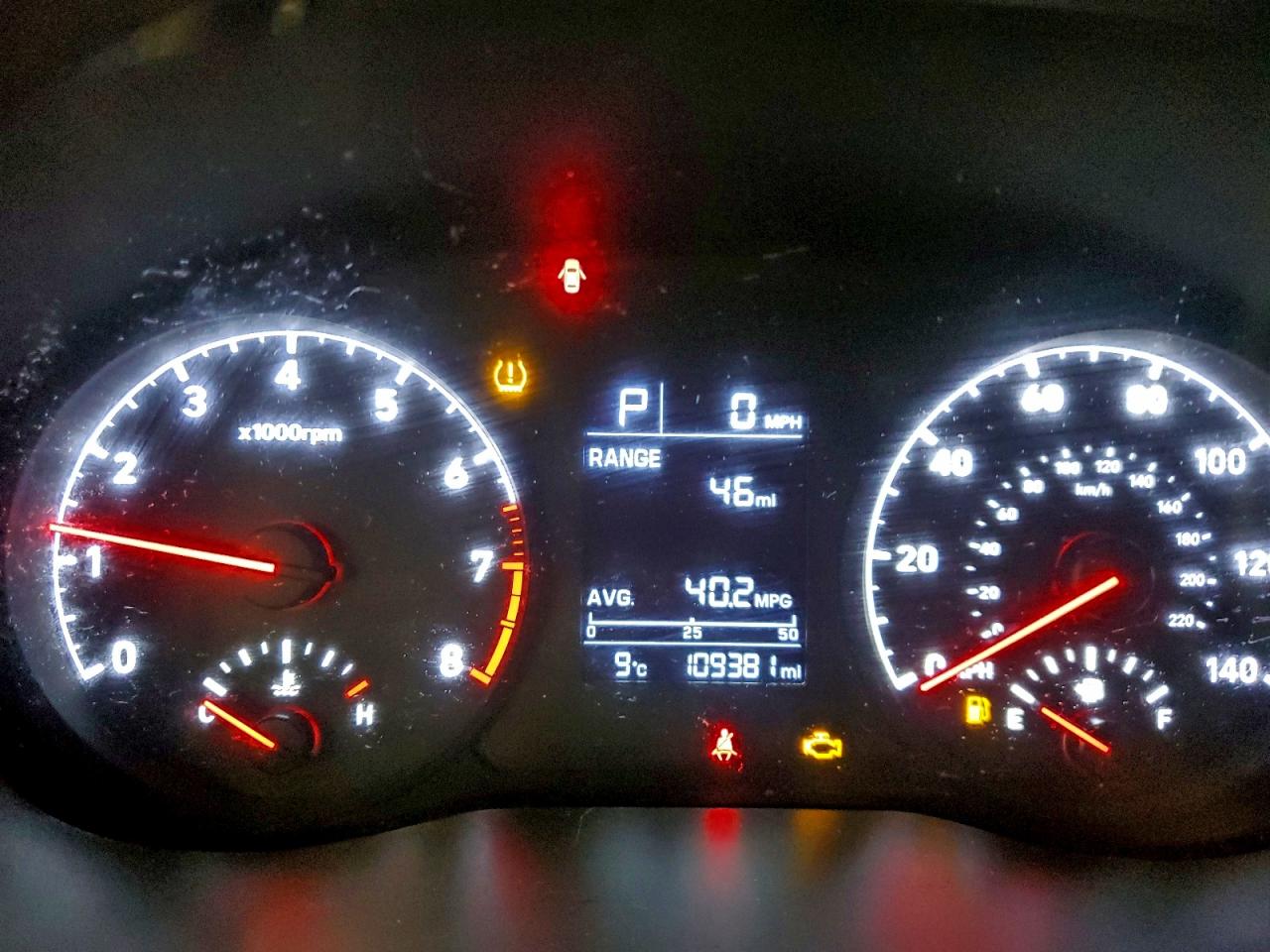 2019 HYUNDAI ACCENT SE photo 9