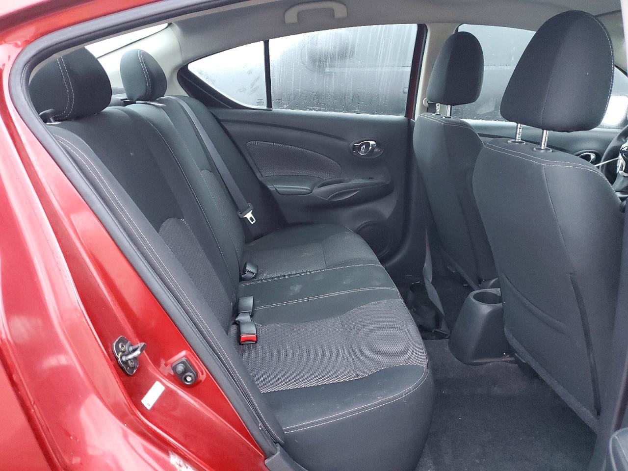 2019 NISSAN VERSA S photo 10